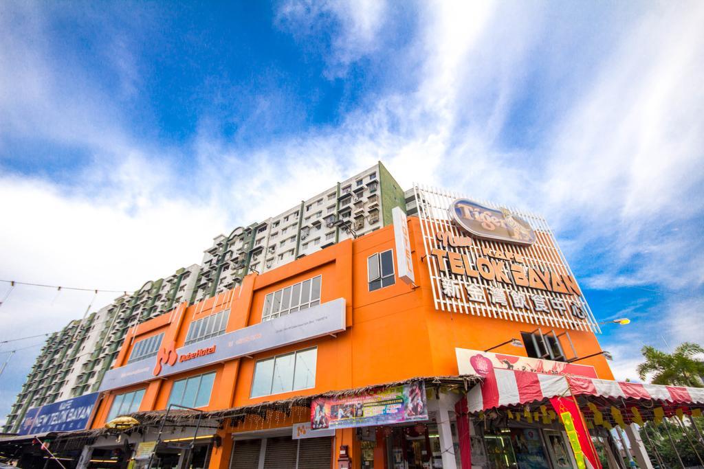M Qube Hotel Sungai Dua Bukit Eksteriør billede