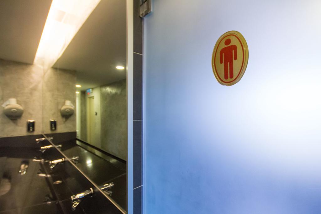 M Qube Hotel Sungai Dua Bukit Eksteriør billede