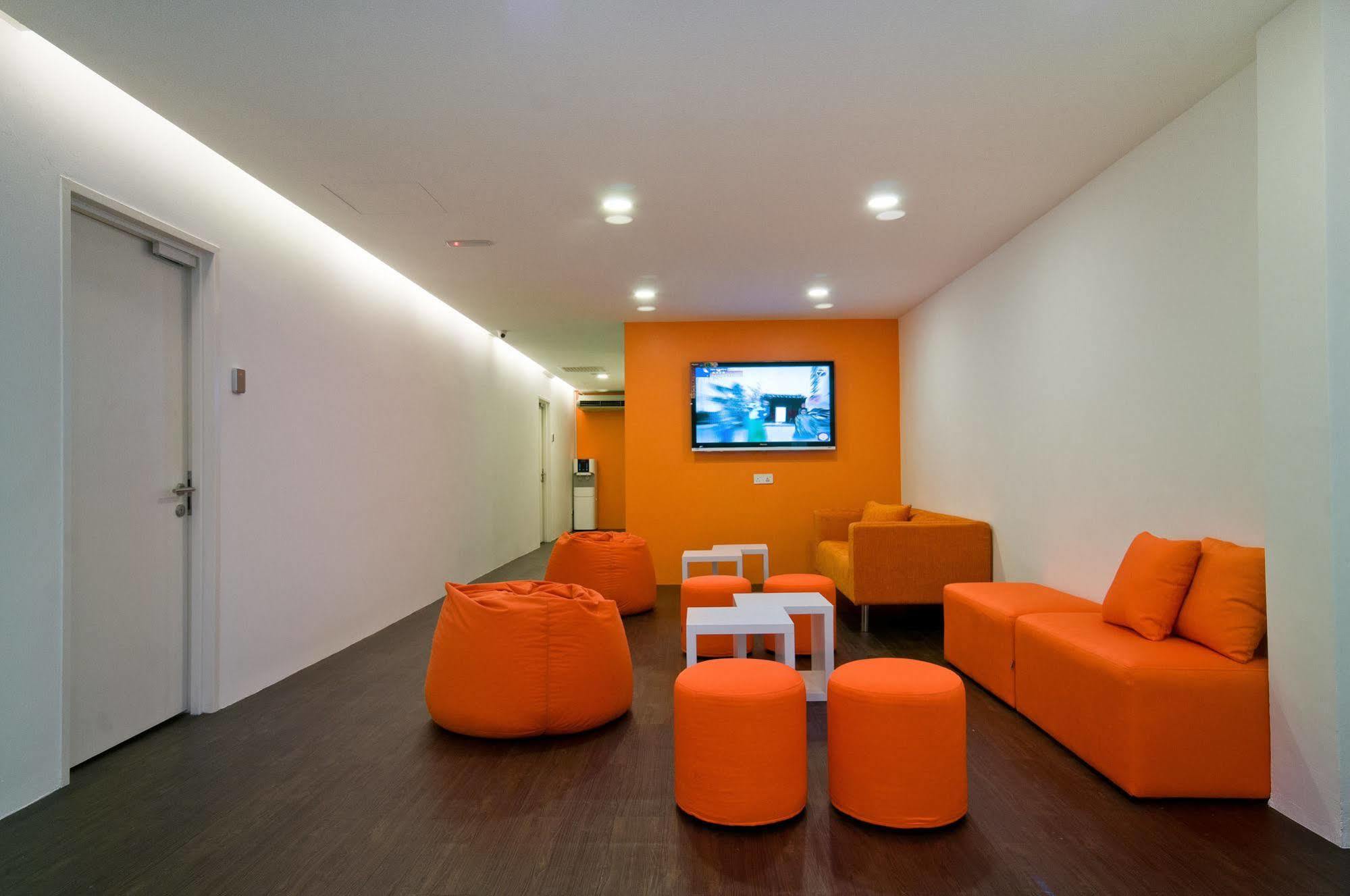 M Qube Hotel Sungai Dua Bukit Eksteriør billede