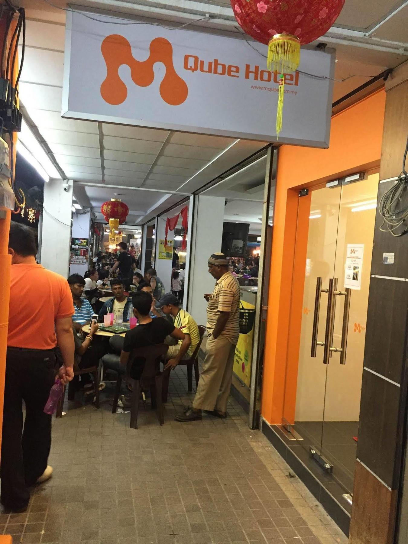 M Qube Hotel Sungai Dua Bukit Eksteriør billede